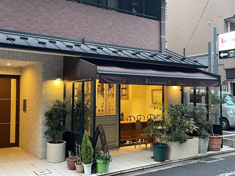 パティスリーS サロンの店内風景
