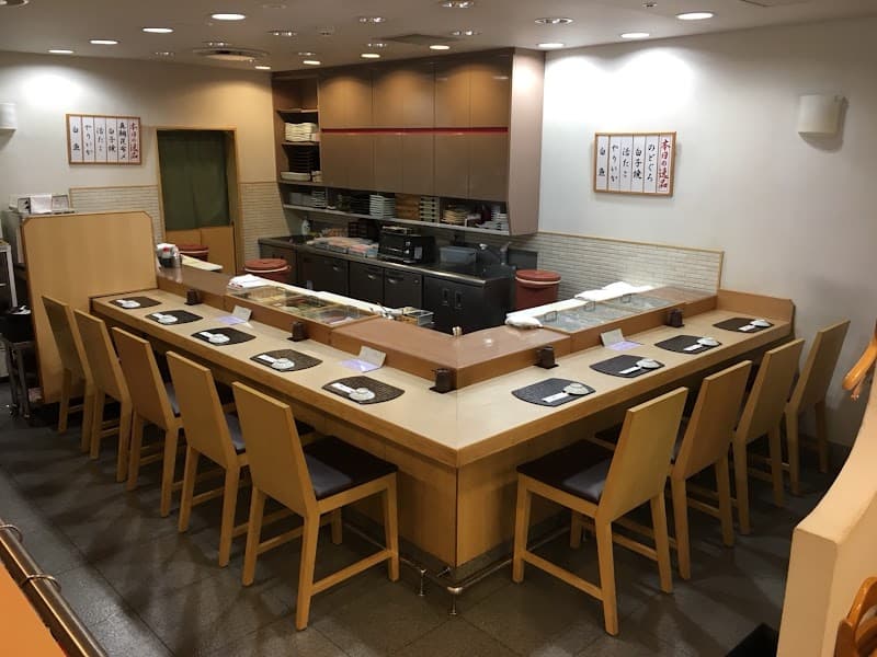 両口屋是清 新潟伊勢丹店の店内風景