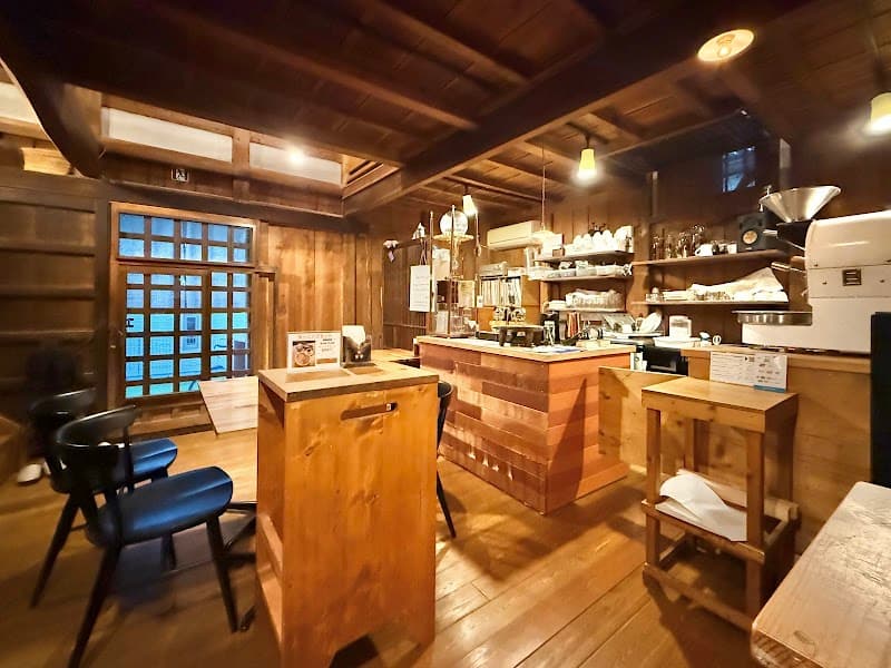 蔵の中の喫茶店 レモンポップ