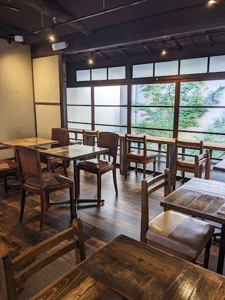 MAISON TANUKIの店内風景