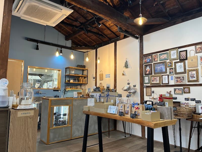 焼き菓子＆ジェラート BLUE KETTLEの店内風景