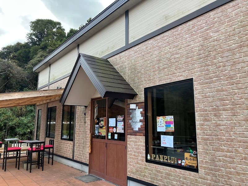 パンプラスの店内風景