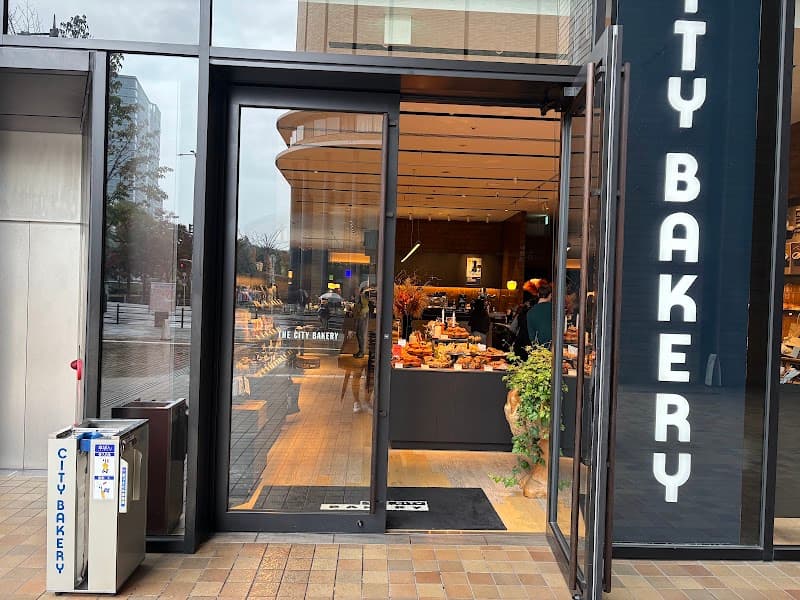THE CITY BAKERY 中之島フェスティバルプラザの店内風景