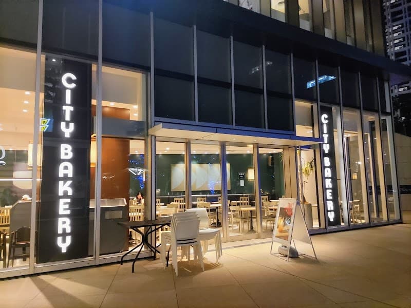 THE CITY BAKERY 東京ガーデンテラス紀尾井町の店内風景