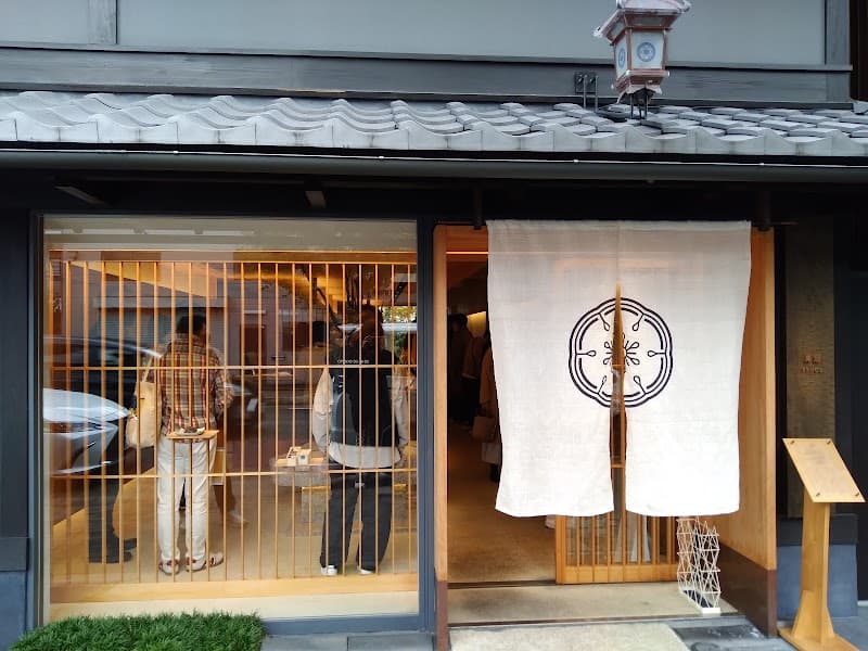 果朋の店内風景