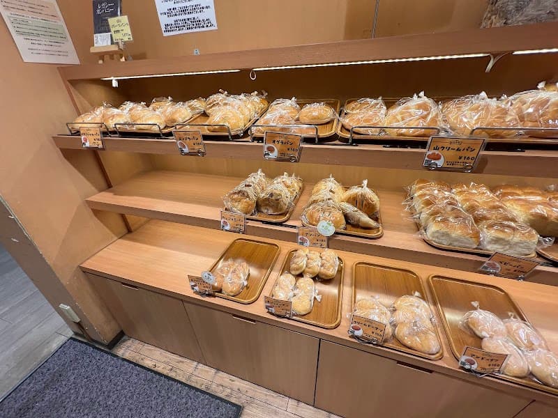 ますやパン トラントランますやの店内風景