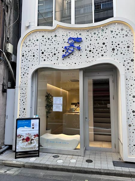 クレーム・フレーズ・ジェノワーズの店内風景