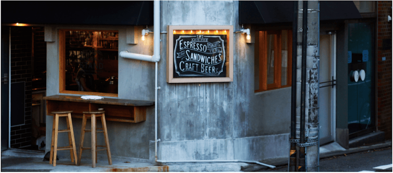 サイドウォークスタンド 中目黒の店内風景