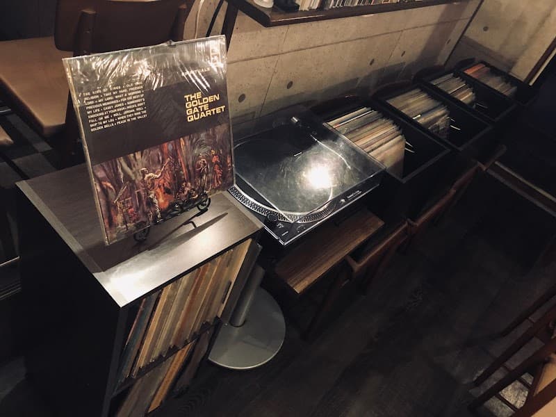 Cafe & MusicCube GOLDENGATE(ゴールデンゲート)
