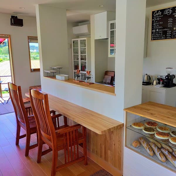 pop's Bakery & Terrace
