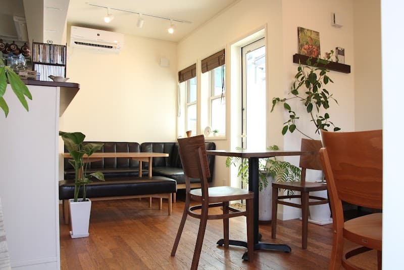 Cafe 5884