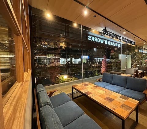 カフェ&ベーカリー エスプレッソ・ディー・ワークス 流山おおたかの森店